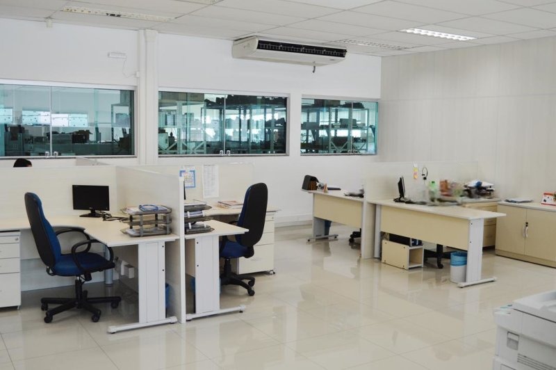 Assistência Técnica em robôs Industriais Assistência Técnica em robôs Industriais